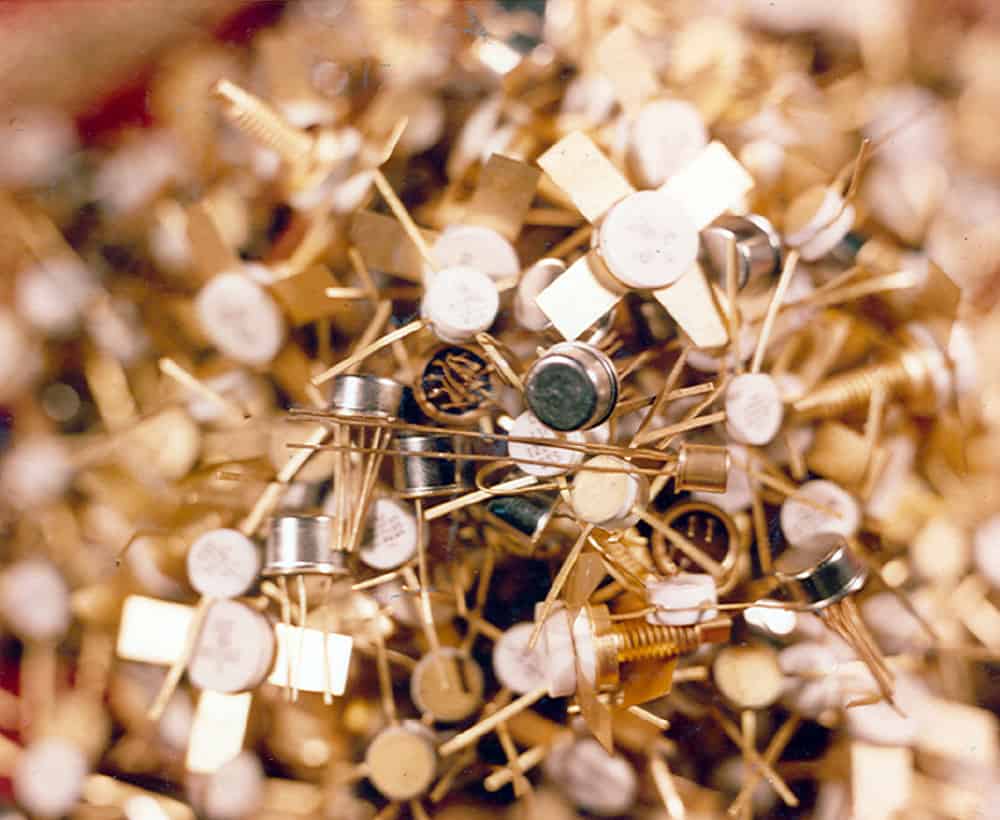 An image of a pile of transistors